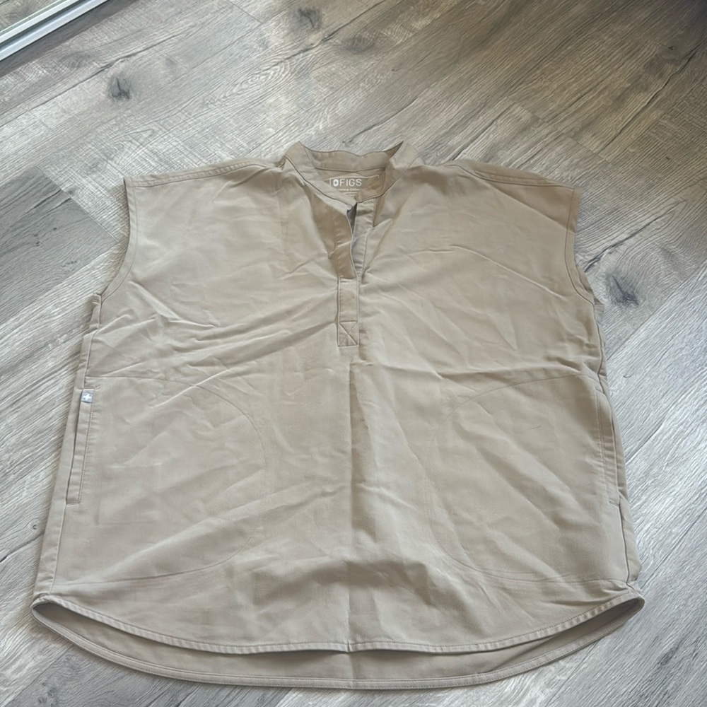 FIGS Rafaela Oversized Scrub Top (latte color)